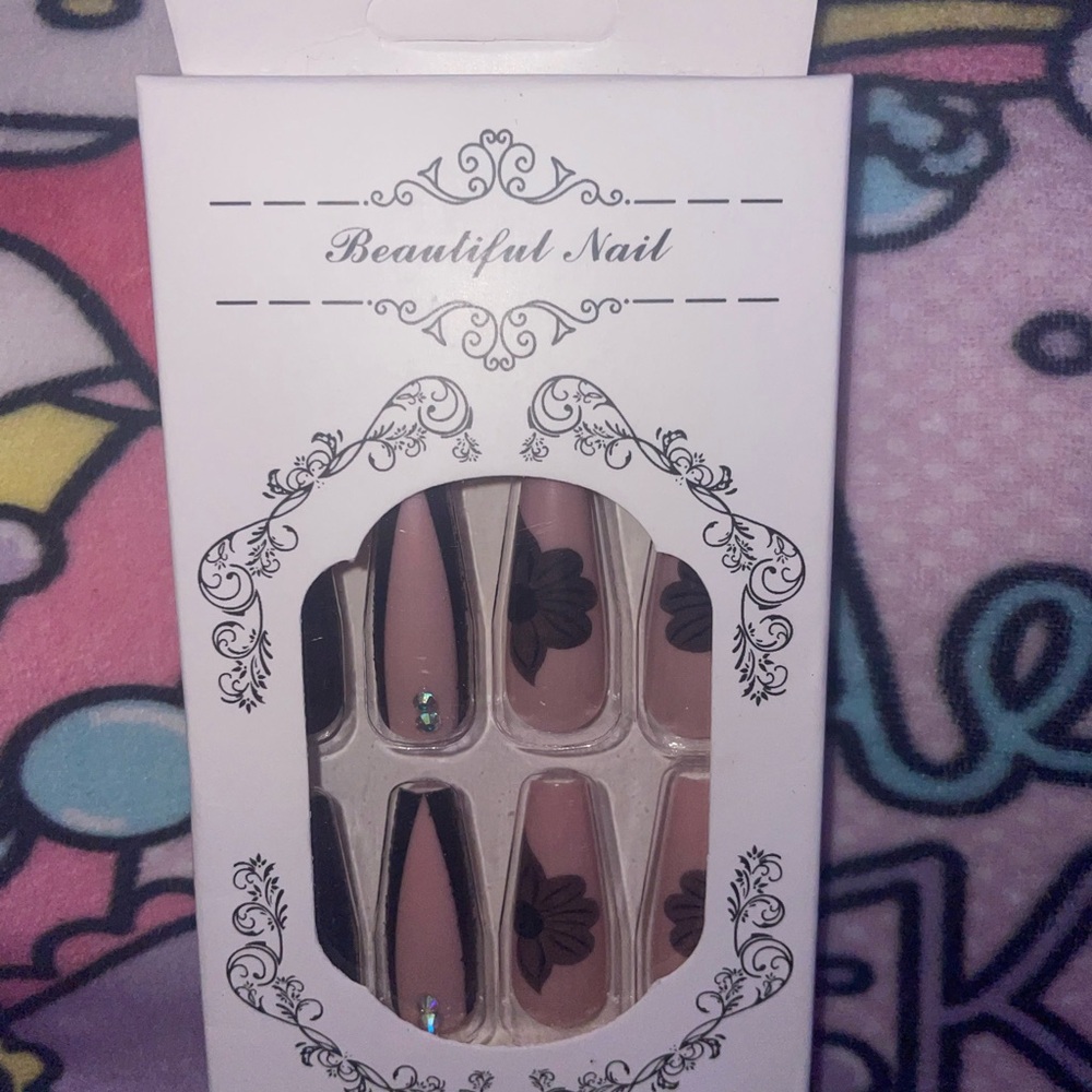Black French-tip Press-on Nails 24pcs